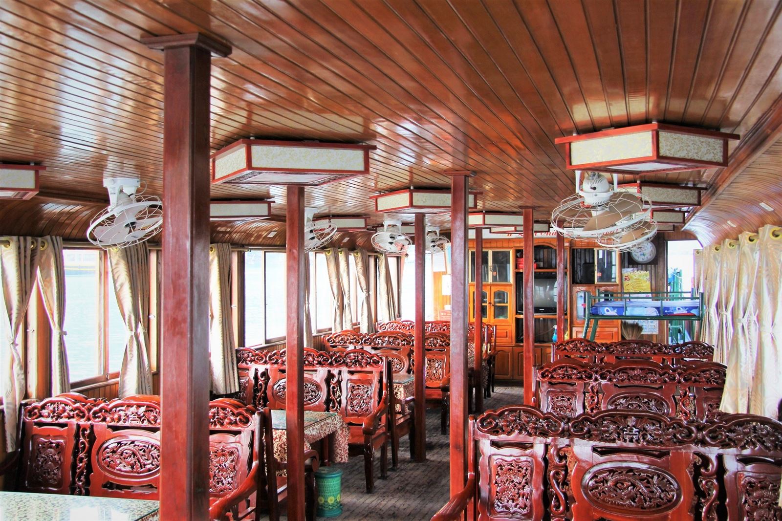 Cabin tàu du lịch